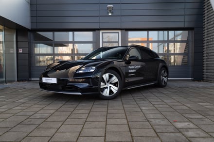 Porsche Taycan 4 Cross Turismo