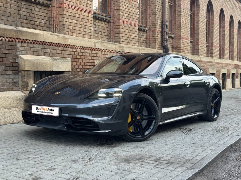 Porsche Taycan Turbo