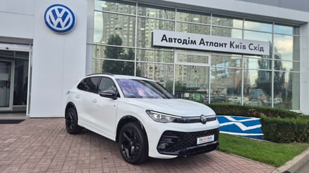 VW Tiguan R-Line 2.0 TSI 4Motion