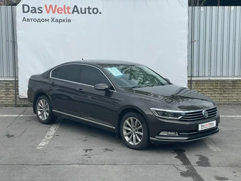 VW Passat