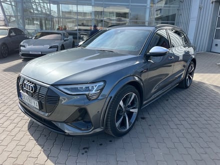Audi e-tron quattro 95kWh S
