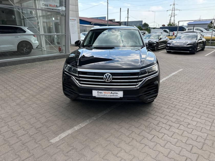 VW Touareg Elegance 3.0 V6 TFSI
