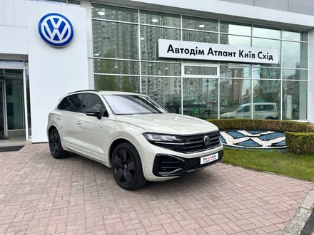 VW Touareg R-Line Platinum+ 3.0 TFSI